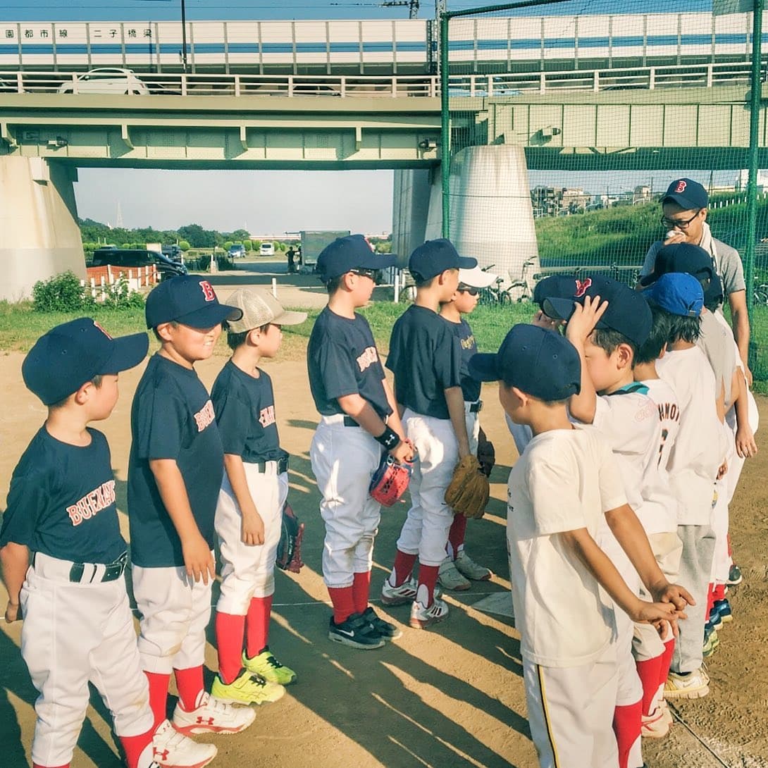 今日はブエナビスタ2回目の紅白戦。
暑さに子供達がめげると思いましたが、全員全力プレーしました！

結果は5対1のナイスゲーム！