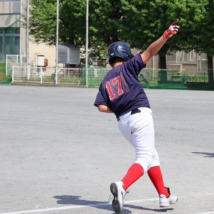GW前半戦
昨日も今日も野球日和!
メジャーは遠征、マイナーは多摩川でそれぞれ試合でした。
マイナーは打線が繋がり、また走塁練習の成果をしっかり出せた試合でした!
メジャーはエースが1安打1四球