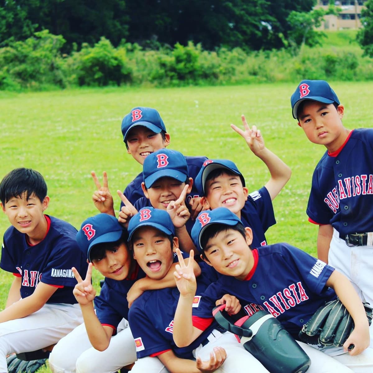 週末Aチームの練習試合2試合が行われました。
結果は1勝1敗。
勝ちと負け両方を経験することが出来たのは子供達にとっていい経験だったと思います。
今回はなんといっても5年生の選手に特大ホームランが出