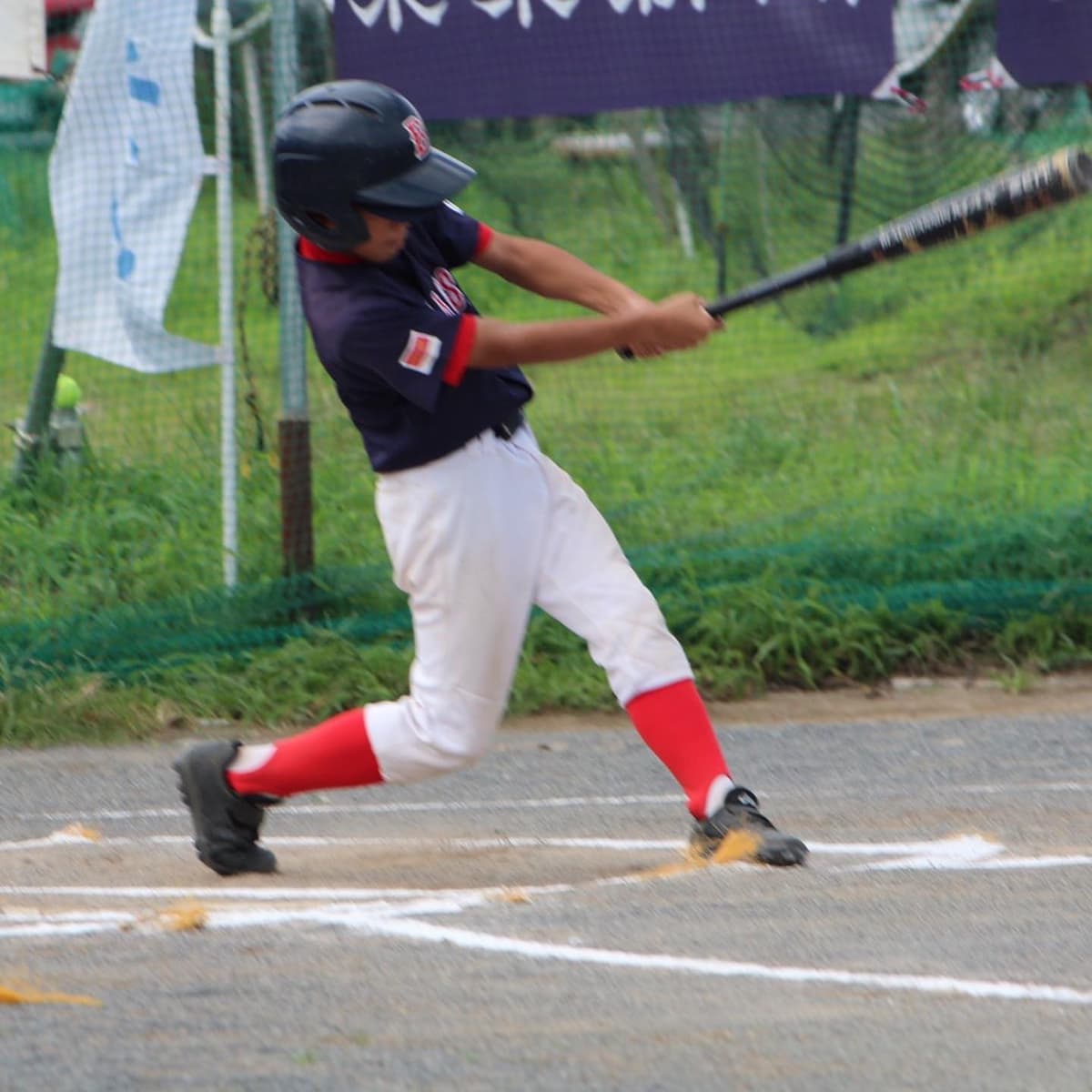 週末宮本慎也杯2回戦が行われました。
先制点を取るもすぐに逆転、追加点。
後半なんとか2点を追加するも追いつくことが出来ずに3対8で敗戦。
負けても楽しくスポーツマンらしく相手を称えグッドルーザー