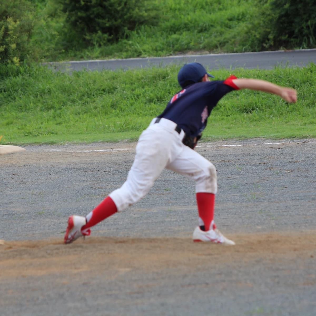 週末宮本慎也杯2回戦が行われました。
先制点を取るもすぐに逆転、追加点。
後半なんとか2点を追加するも追いつくことが出来ずに3対8で敗戦。
負けても楽しくスポーツマンらしく相手を称えグッドルーザー