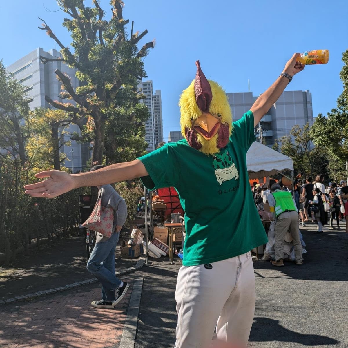 昨日は坂戸住宅自治会さんのハロウィンイベントにブエナビスタ少年野球クラブとして、焼きそばと焼き鳥のお店を出店させて頂きました!
ブエナビスタの活動を支えてくださった自治会さんに少しでも恩返しができれ