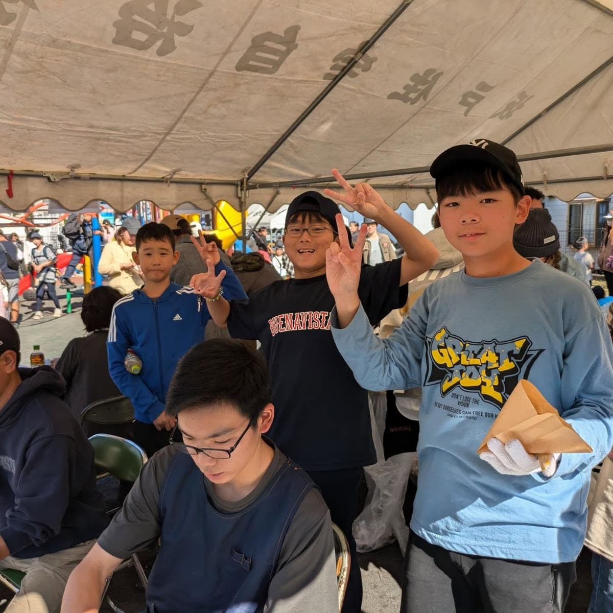 昨日は坂戸住宅自治会さんのハロウィンイベントにブエナビスタ少年野球クラブとして、焼きそばと焼き鳥のお店を出店させて頂きました!
ブエナビスタの活動を支えてくださった自治会さんに少しでも恩返しができれ